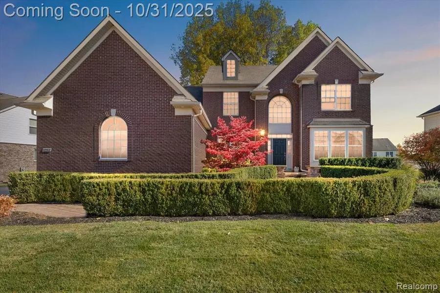 42512 Beechwood Drive, Sterling Heights, MI 48314