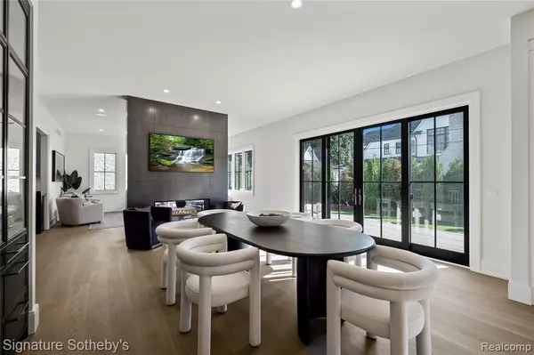 Birmingham, MI 48009,1120 Lyonhurst Street