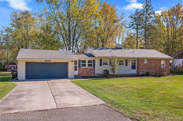 Farmington Hills, MI 48336,22534 Karen Court