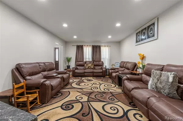 Farmington, MI 48336,25633 Branchaster Road