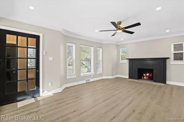 Detroit, MI 48235,17160 Littlefield Street