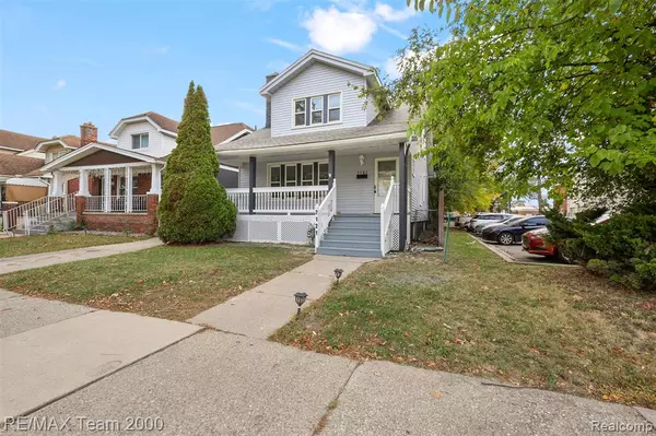 Dearborn, MI 48126,7121 Pinehurst Street