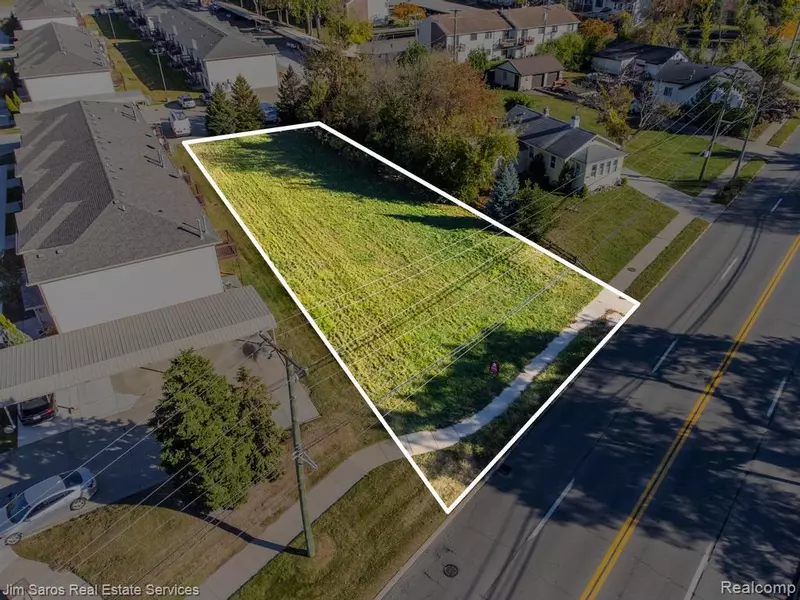 0 Utica, Roseville, MI 48066
