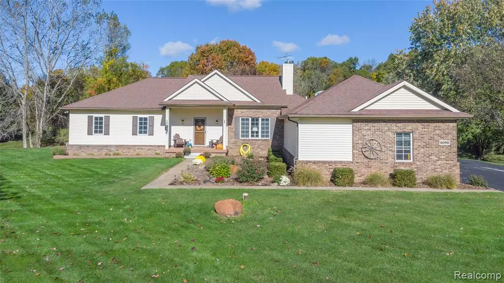 6090 Raphael Court, White Lake Twp, MI 48383