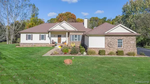 6090 Raphael Court, White Lake Twp, MI 48383