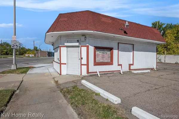 Detroit, MI 48204,8300 Livernois Avenue