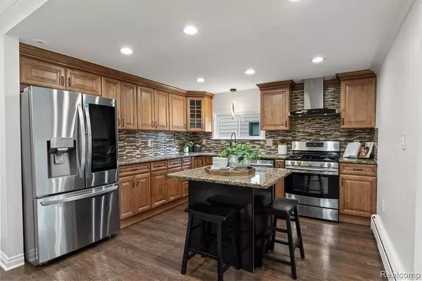 West Bloomfield Twp, MI 48323,7337 Richardson Road