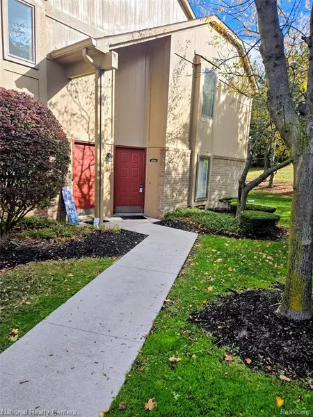 27354 Evergreen Road, Lathrup Village, MI 48076