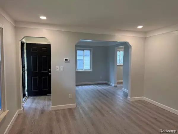 Oak Park, MI 48237,20760 Ridgedale Street