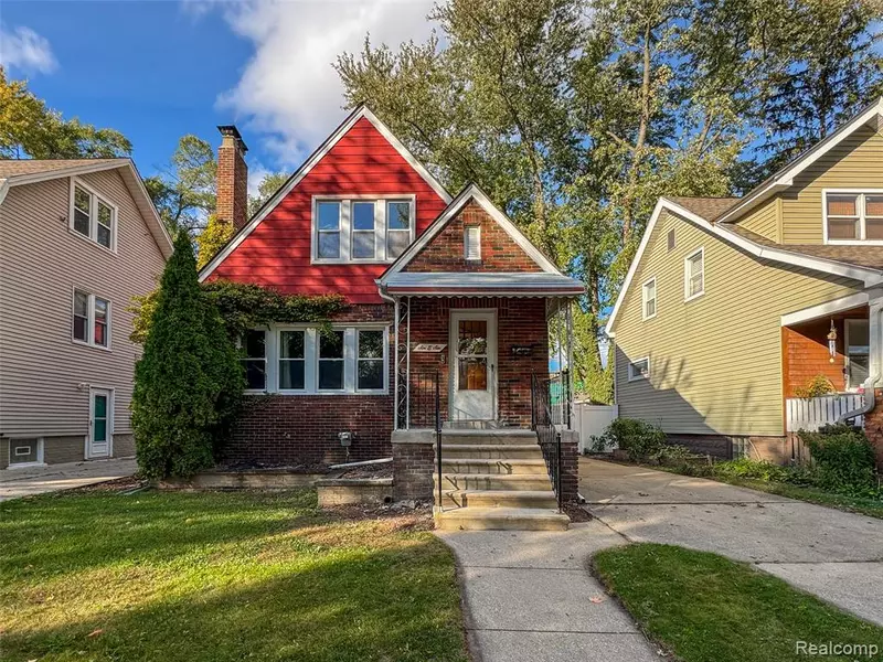 686 Princeton Road, Berkley, MI 48072