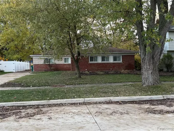 Farmington, MI 48336,23372 Larkshire Street