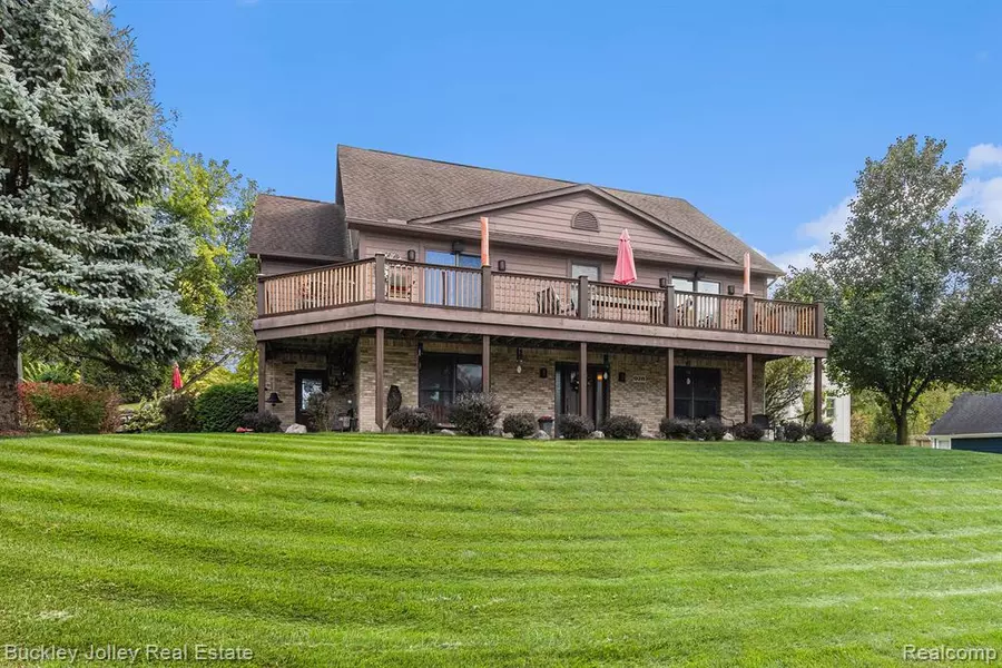 928 WESTWIND SHORE Drive, Oceola Twp, MI 48843