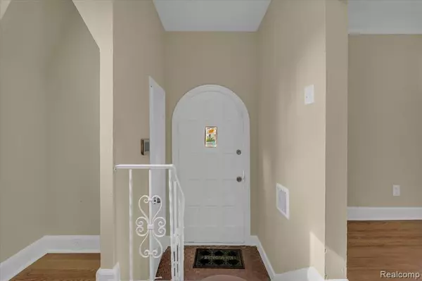 Detroit, MI 48235,16862 Sorrento Street