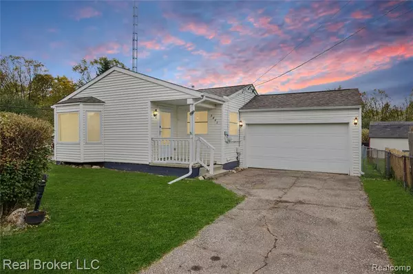 1445 Ready Avenue, Burton, MI 48529