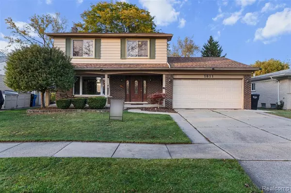 1811 Briarwood Drive, Madison Heights, MI 48071