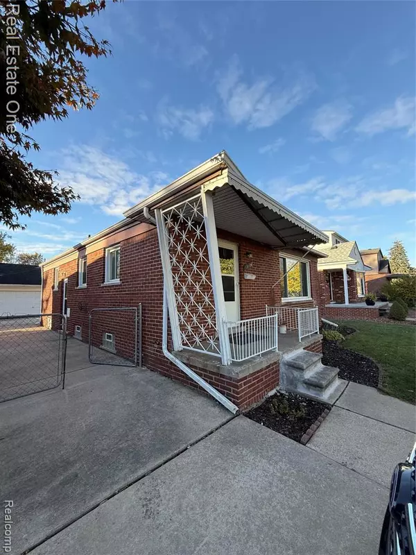 Southgate, MI 48195,13109 Balsam Street