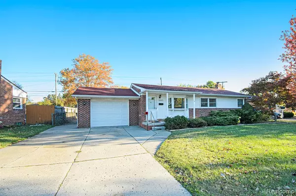 Clinton Twp, MI 48035,23227 Linne Street