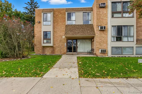 28418 W 8 Mile Road C1, Farmington, MI 48336