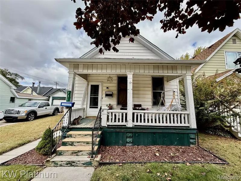 731 Bancroft Street, Port Huron, MI 48060