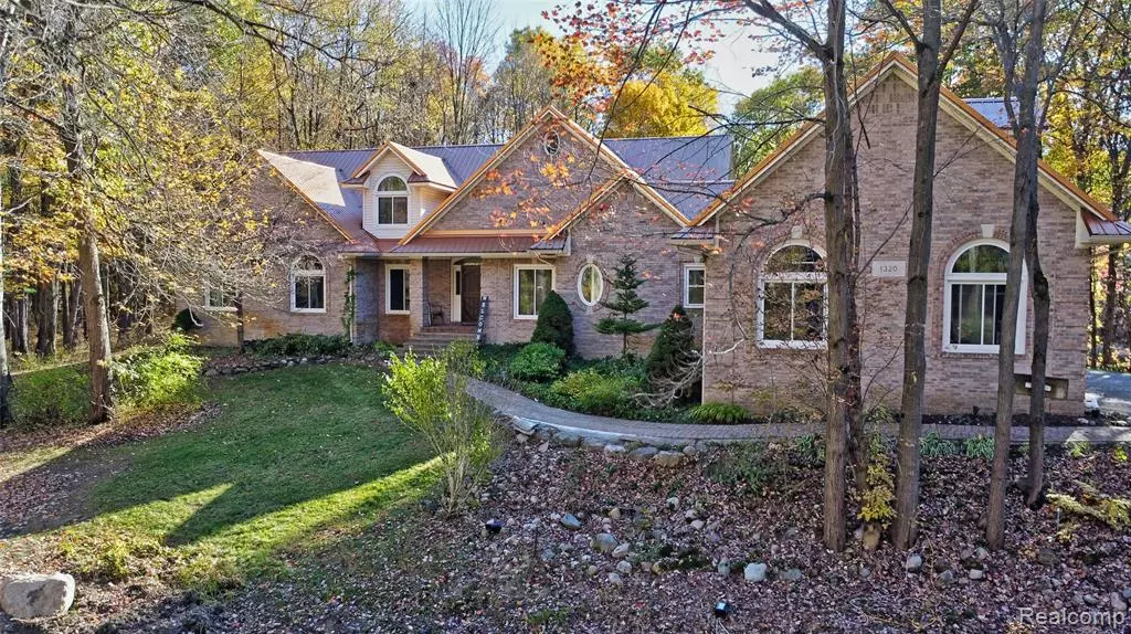 1320 Hosner Road, Addison Twp, MI 48370