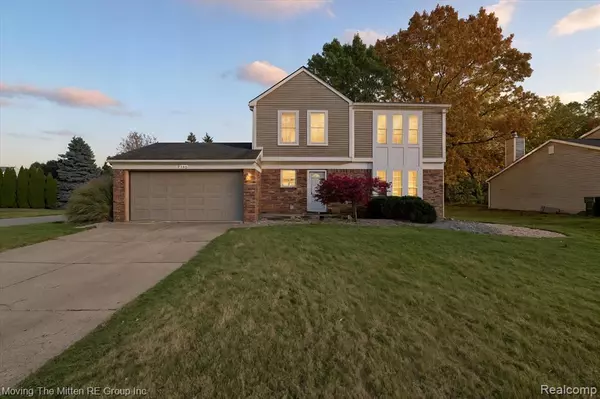 390 Arlington Drive, Rochester Hills, MI 48307