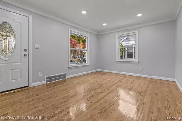 Dearborn, MI 48124,18723 Audette Street