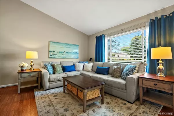 Rochester Hills, MI 48307,1479 N Pine Street