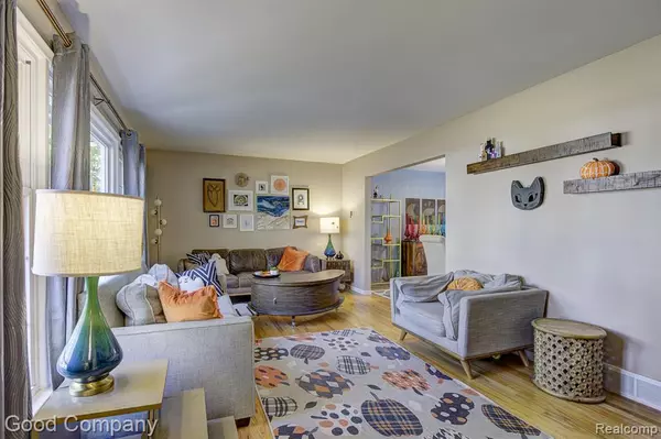 Livonia, MI 48154,30261 Buckingham Street