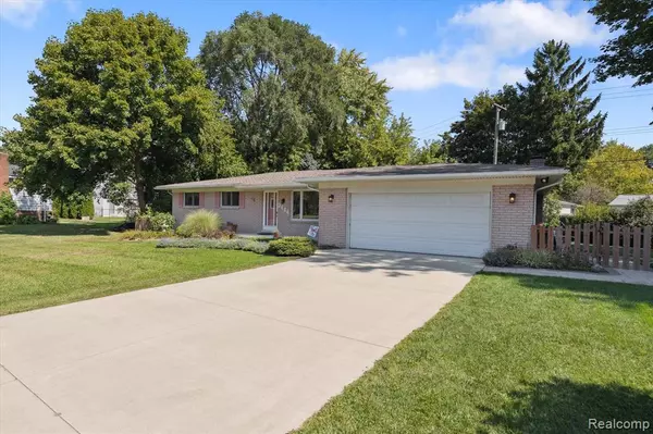 Waterford Twp, MI 48329,3646 Zinnia Court
