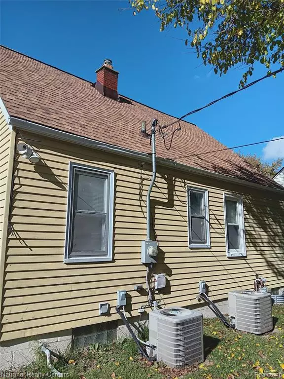 Redford Twp, MI 48239,15828 Winston