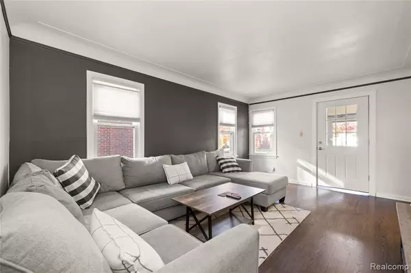 Allen Park, MI 48101,15099 Regina Avenue