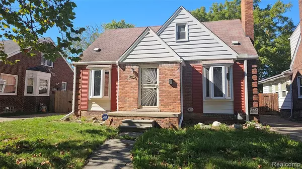 18929 Berden Street, Grosse Pointe, MI 48236