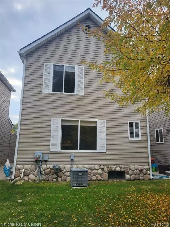 Independence Twp, MI 48346,5028 Clintonville Pines Drive