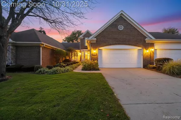 39435 Village Run Drive, Northville, MI 48168