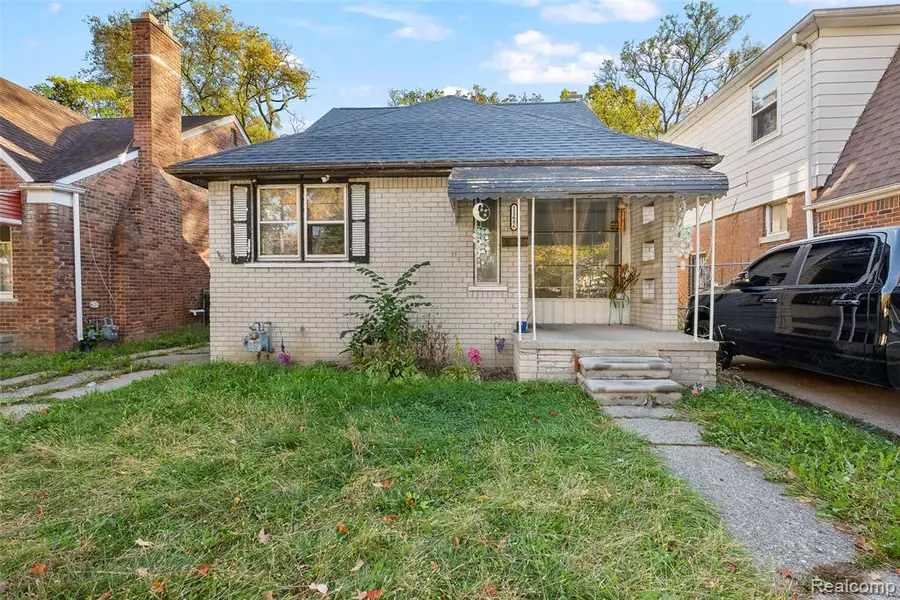 11686 Heyden Street, Detroit, MI 48228