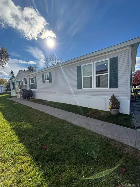 Fenton Twp, MI 48430,82 Chinkapin Rill