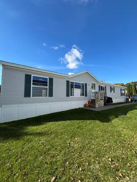 82 Chinkapin Rill, Fenton Twp, MI 48430