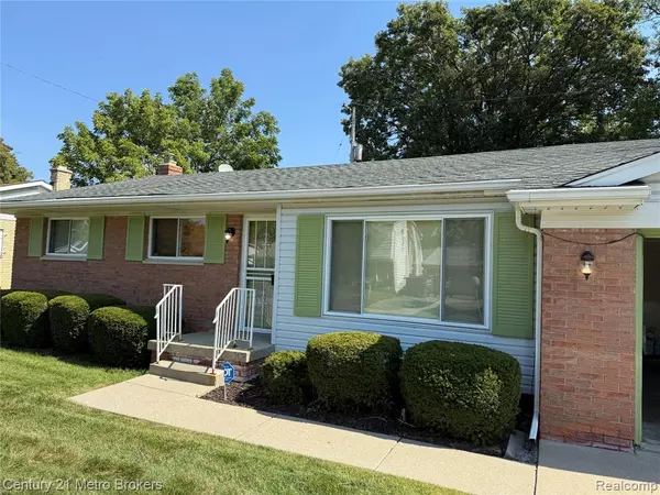 6814 Colonial Drive, Flint, MI 48505