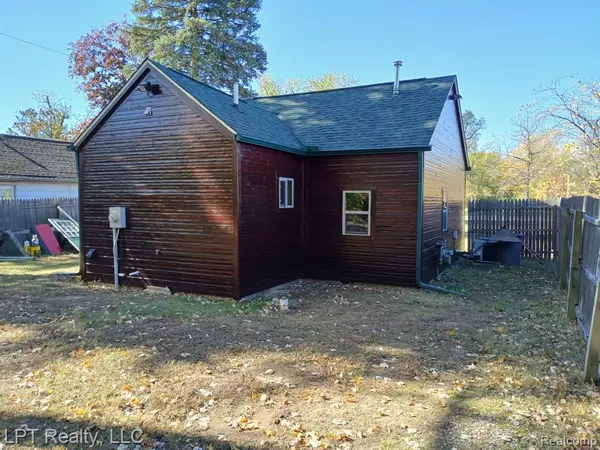 Romulus, MI 48174,12057 S Huron River Drive