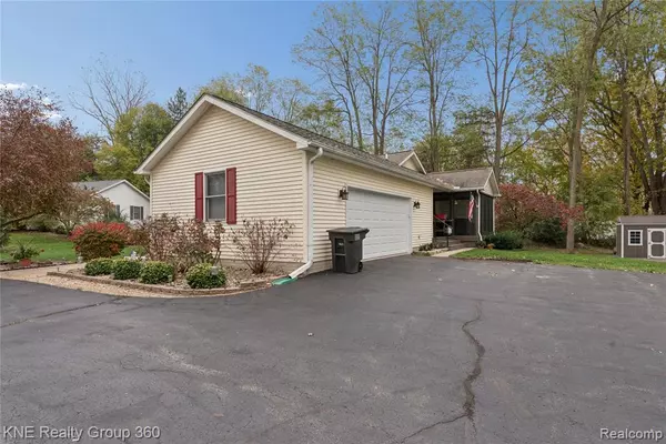 Adrian, MI 49221,3283 Birch Run S