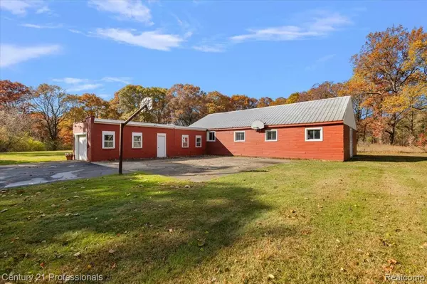 Springfield Twp, MI 48348,8051 Bridge Lake Road