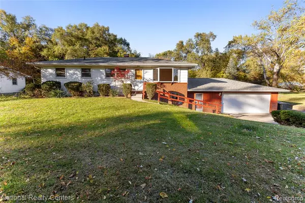 11655 Shorecrest Court, Green Oak Twp, MI 48178