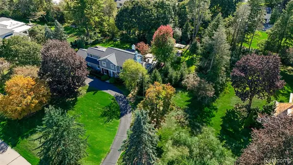 341 Keswick Road, Bloomfield Hills, MI 48304