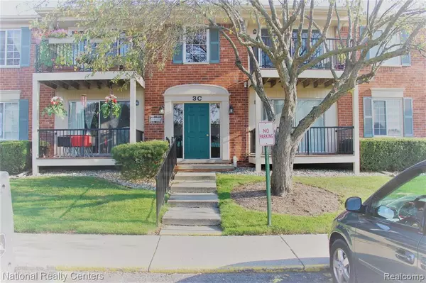 12041 INA Drive, Sterling Heights, MI 48312