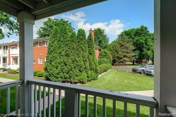 Birmingham, MI 48009,487 N ETON Street B5