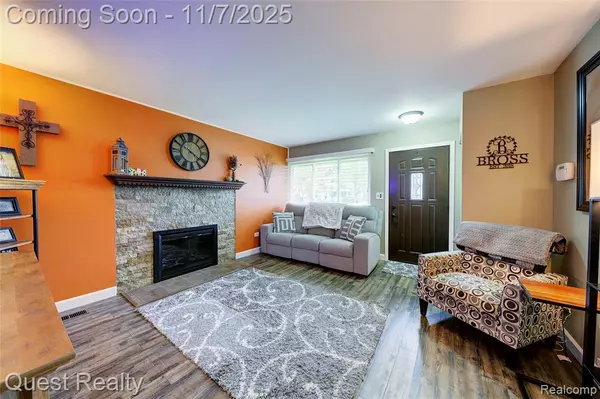 Livonia, MI 48150,9013 Oporto Street