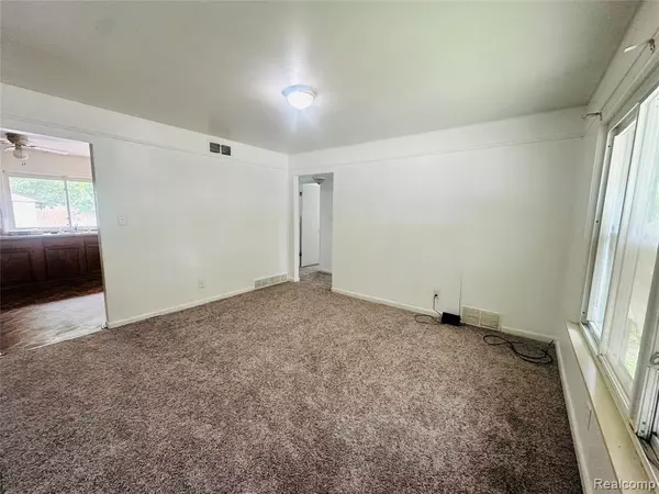 Warren, MI 48089,24272 Lauren Avenue