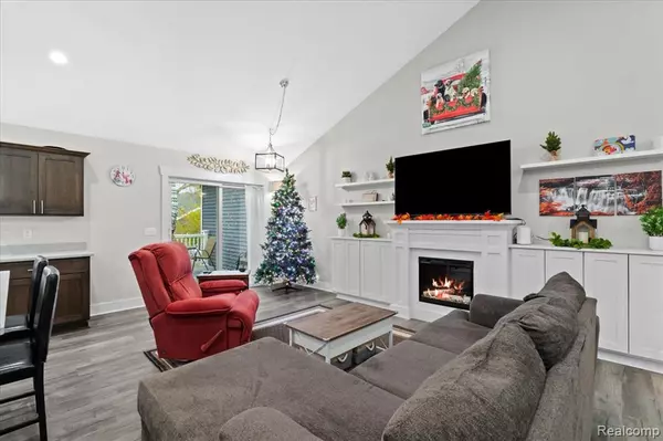 Brighton, MI 48116,5860 Scenic Bluff Drive