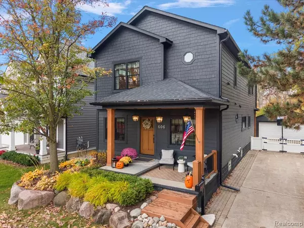 Royal Oak, MI 48073,606 Golf Avenue