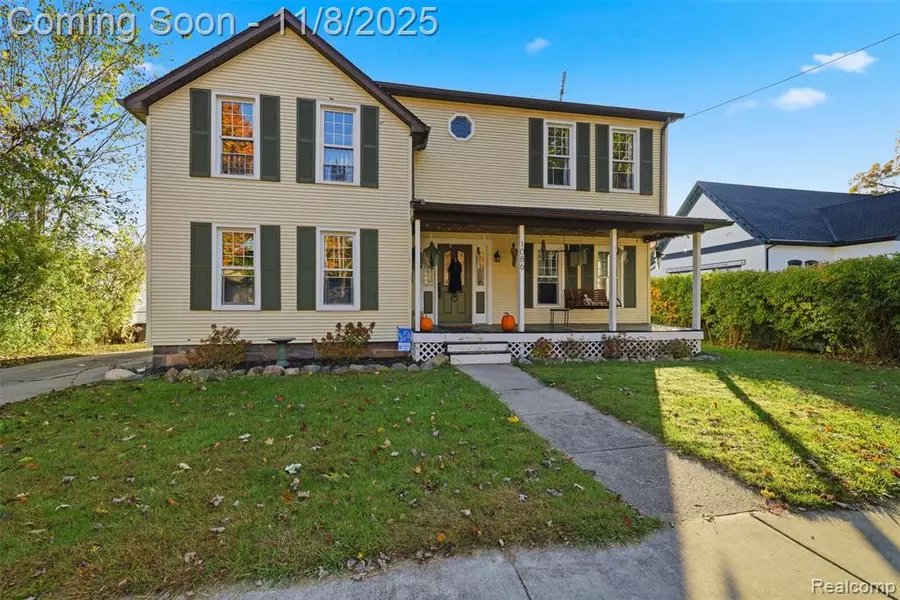 1086 N Saginaw Street, Lapeer, MI 48446